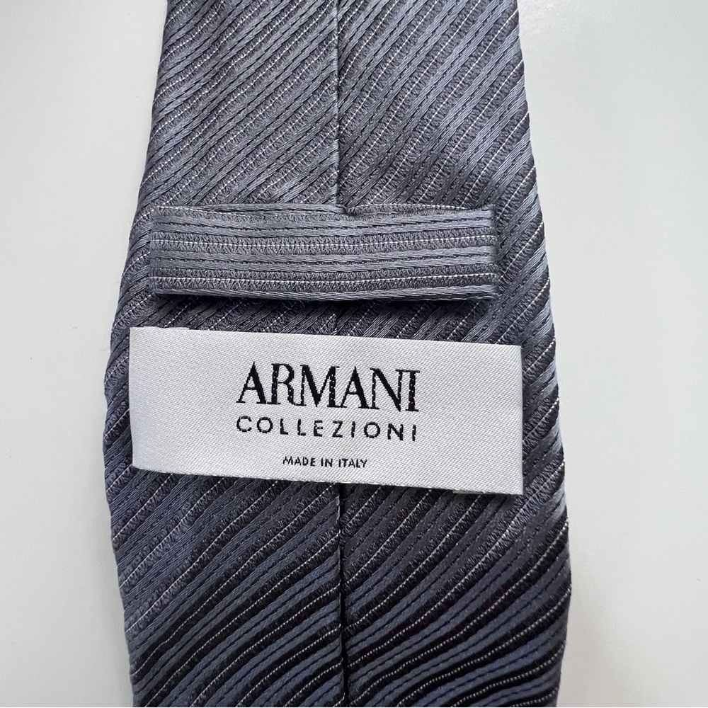 Armani Collezioni Men's Gray Silver Diagonal Stripe Tie